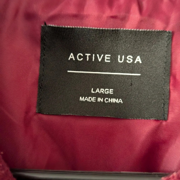 Active USA Quilted Zip Up Burgundy Vest Size Large - Picture 4 of 5